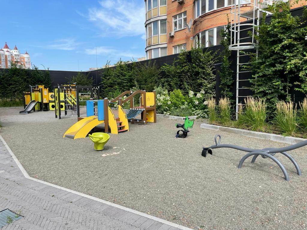 Luxury Apartments Smartplaza Obolon Metro Minskai Киев Екстериор снимка