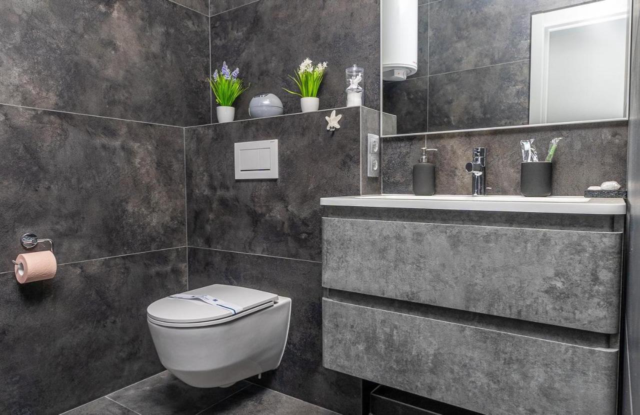 Luxury Apartments Smartplaza Obolon Metro Minskai Киев Екстериор снимка