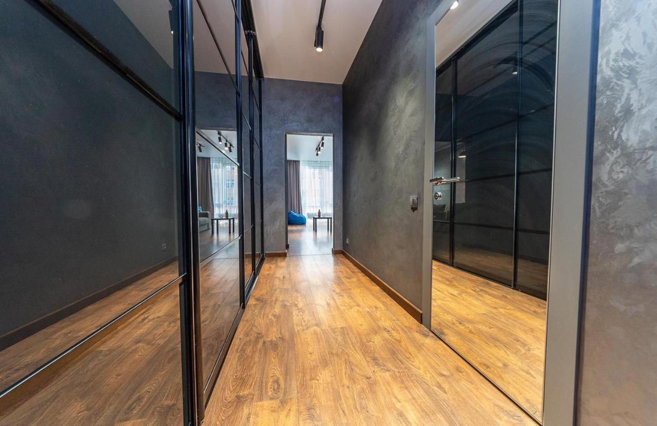 Luxury Apartments Smartplaza Obolon Metro Minskai Киев Екстериор снимка