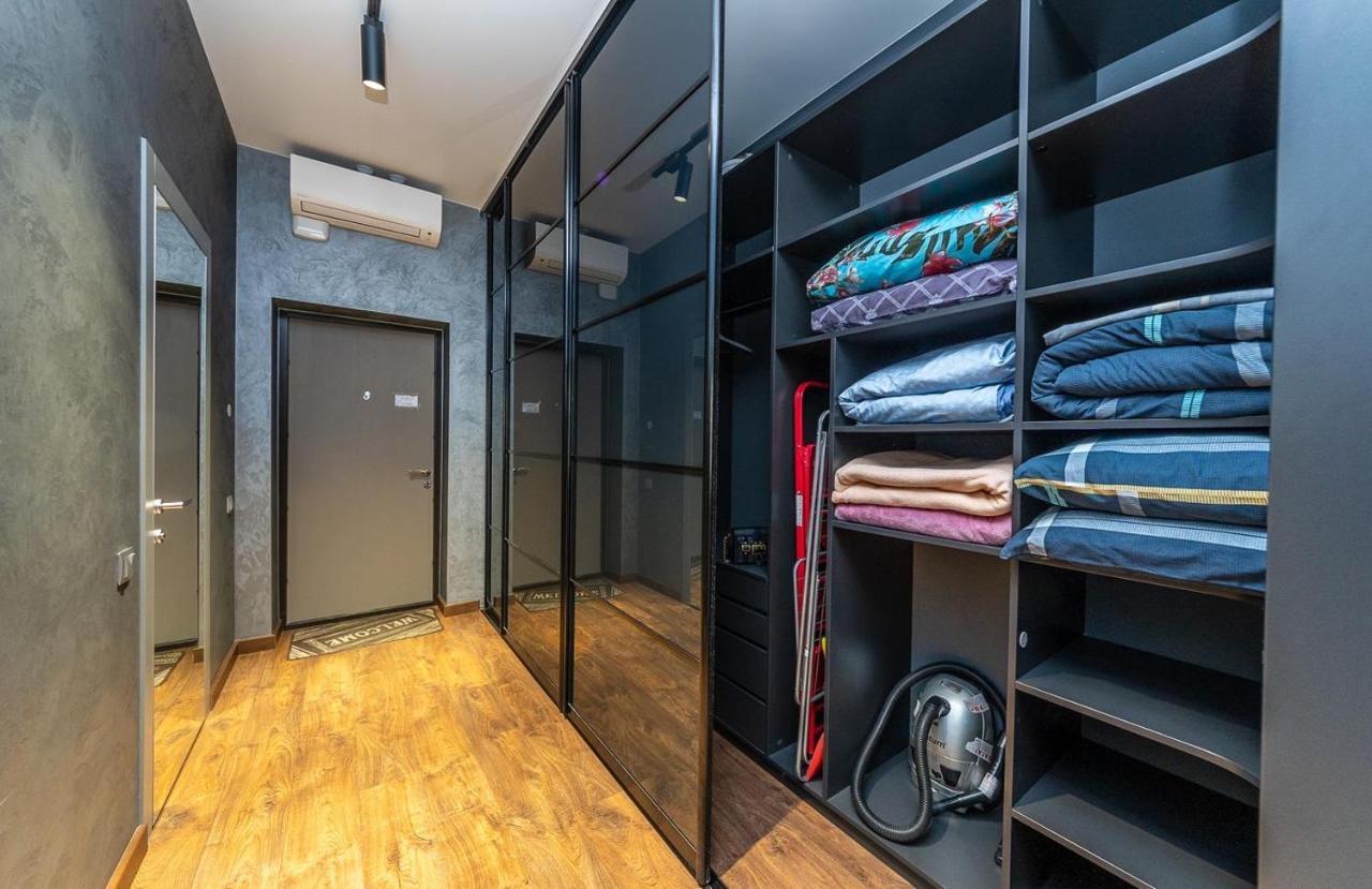 Luxury Apartments Smartplaza Obolon Metro Minskai Киев Екстериор снимка